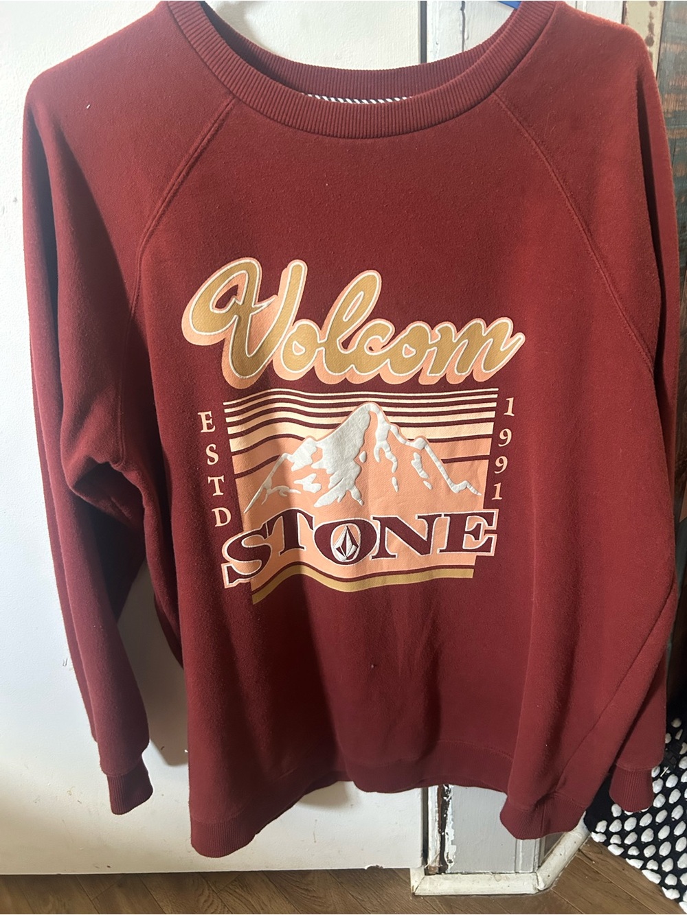 Volcom Burgundy Graphic Pullover